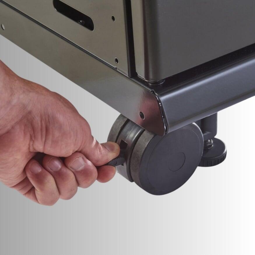 Heavy-Duty Locking Swivel Casters